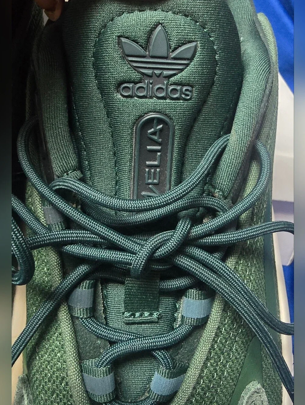 Adidas Sneakers Mens 7 Ozelia J Shadow Green HP3255 Athletic Running Shoes